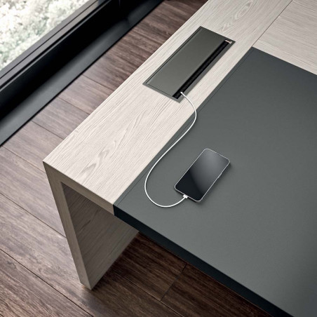 Q10 Evo Executive Desk | NuTrend