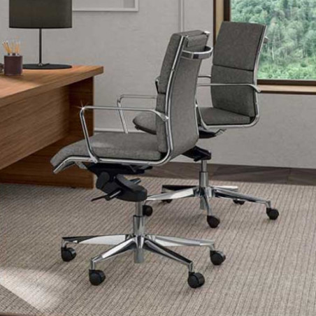 Q1 Dekora+ Chair – Elegant Design with Custom Upholstery
