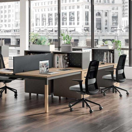 Q3 Diade Mesh - High-Back Ergonomic Chair with Headrest